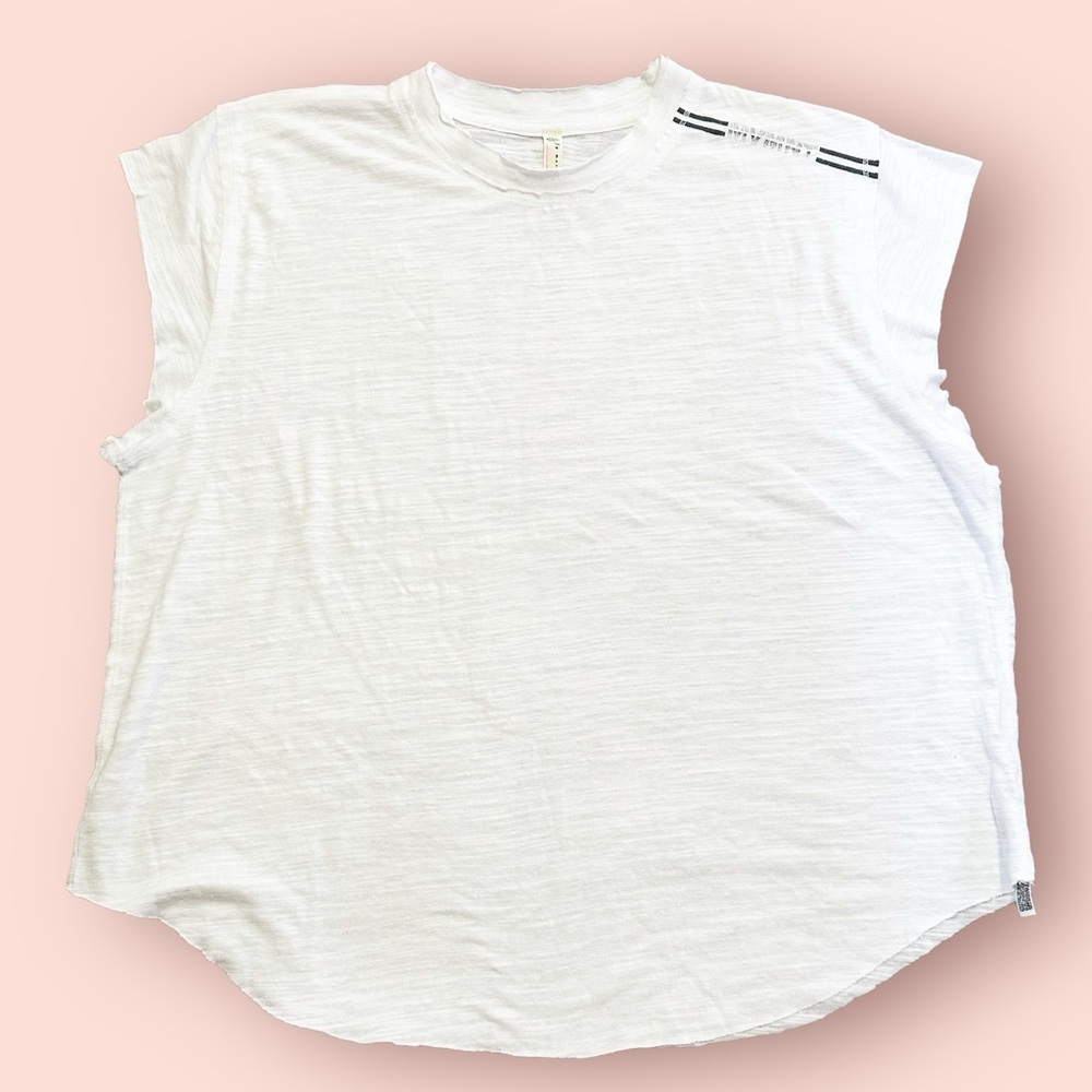 Free people• Movement oversized white T-shirt SZ S